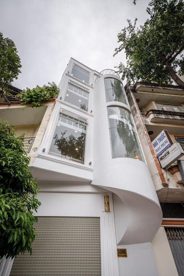 Nhà phố 24 m2 thiết kế tối giản